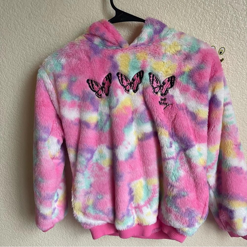 New sweatshirt for girl